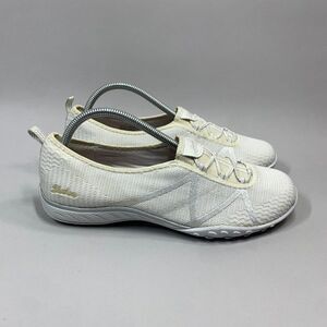 Skechers Women's Size 9.5 Breath-Easy Active Shoes